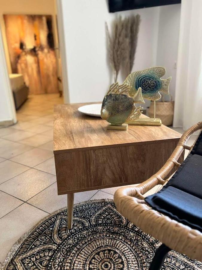 Marine'S Luxury Home 2 Votsi  Екстериор снимка