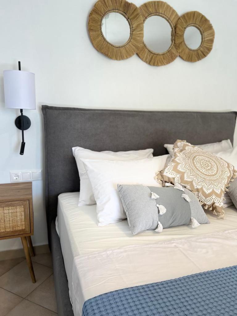 Marine'S Luxury Home 2 Votsi  Екстериор снимка